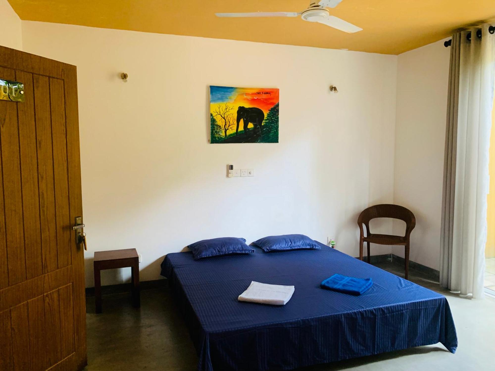 מיריסה The Hostel מראה חיצוני תמונה