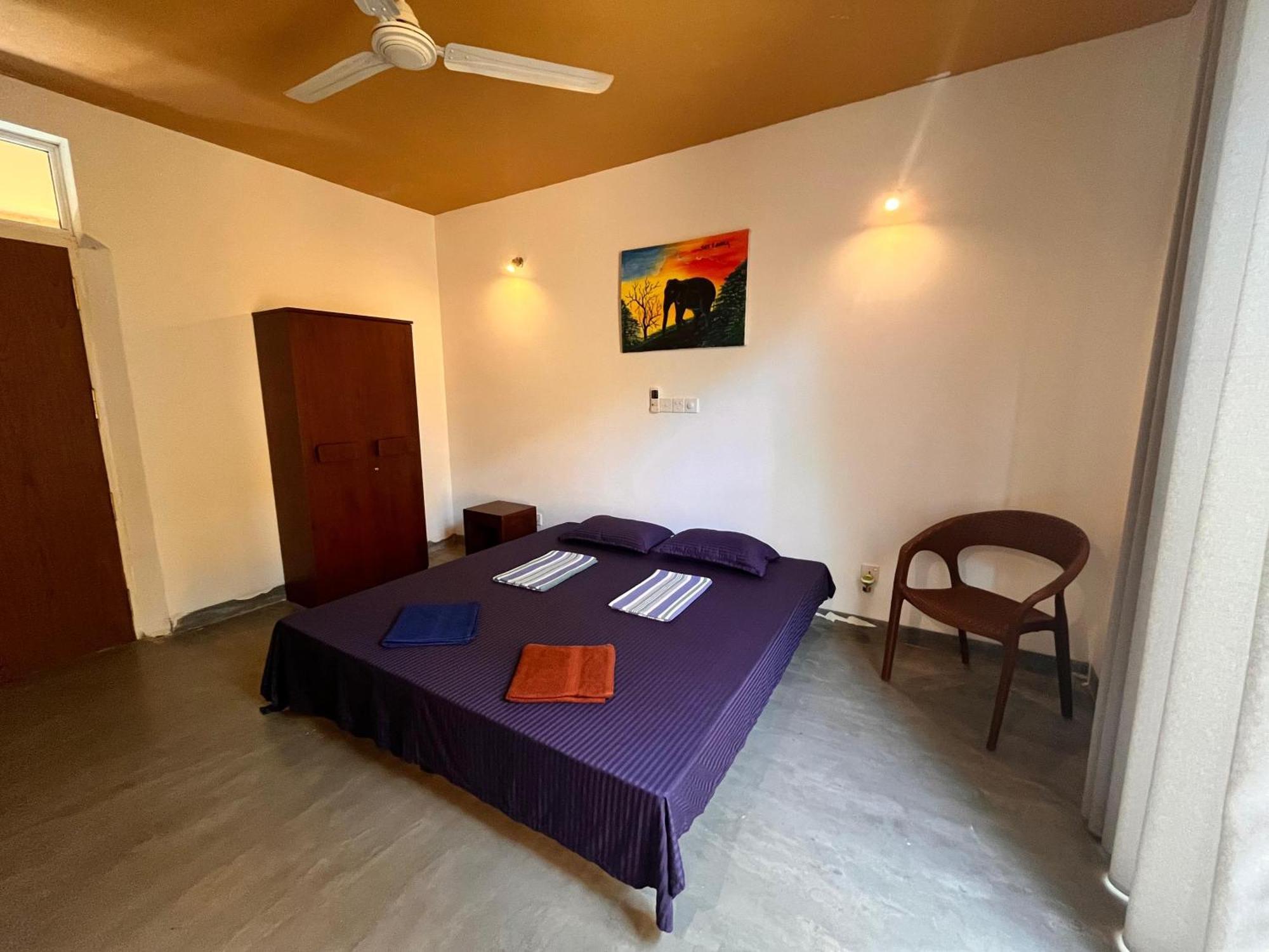 מיריסה The Hostel מראה חיצוני תמונה