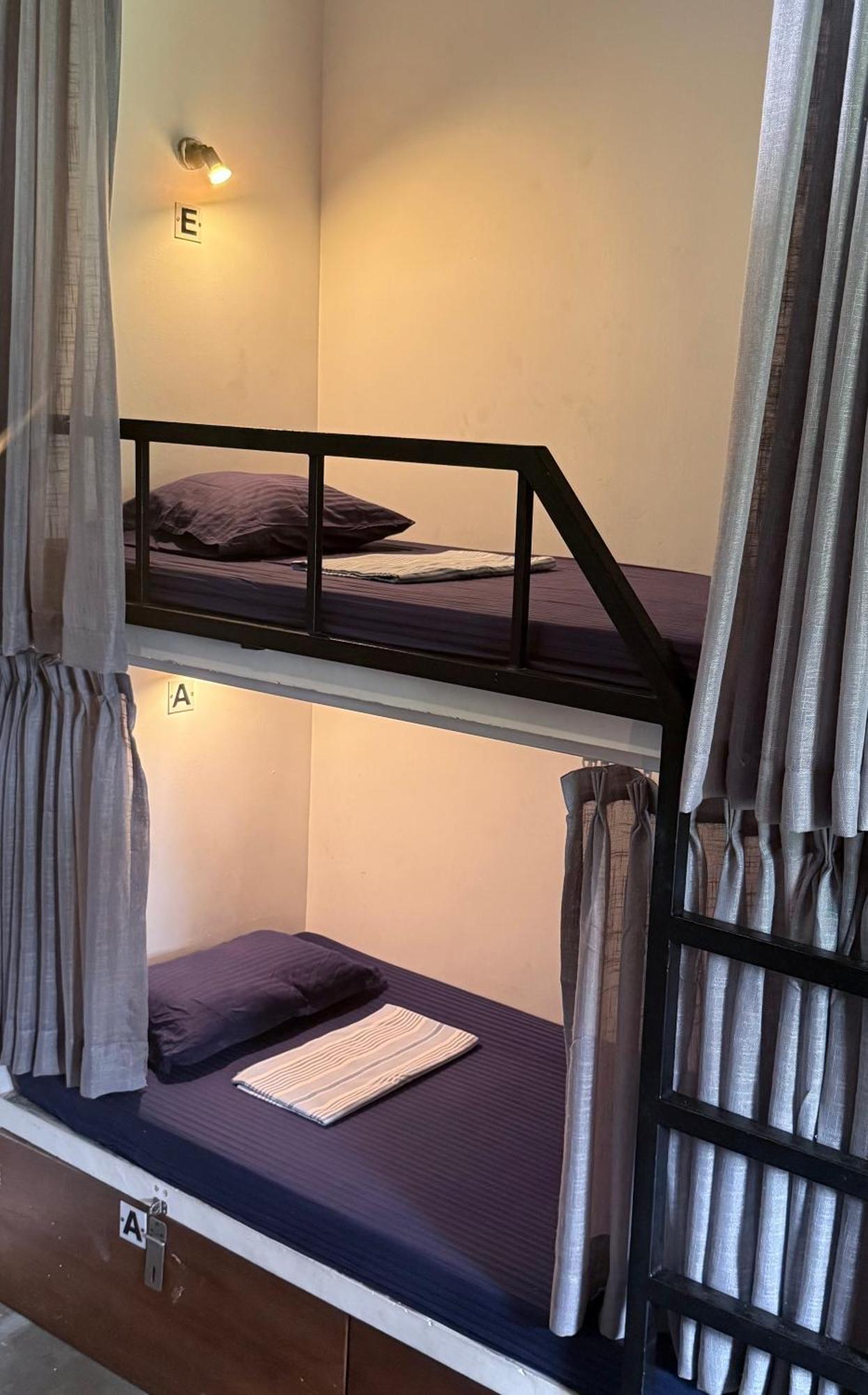 מיריסה The Hostel מראה חיצוני תמונה