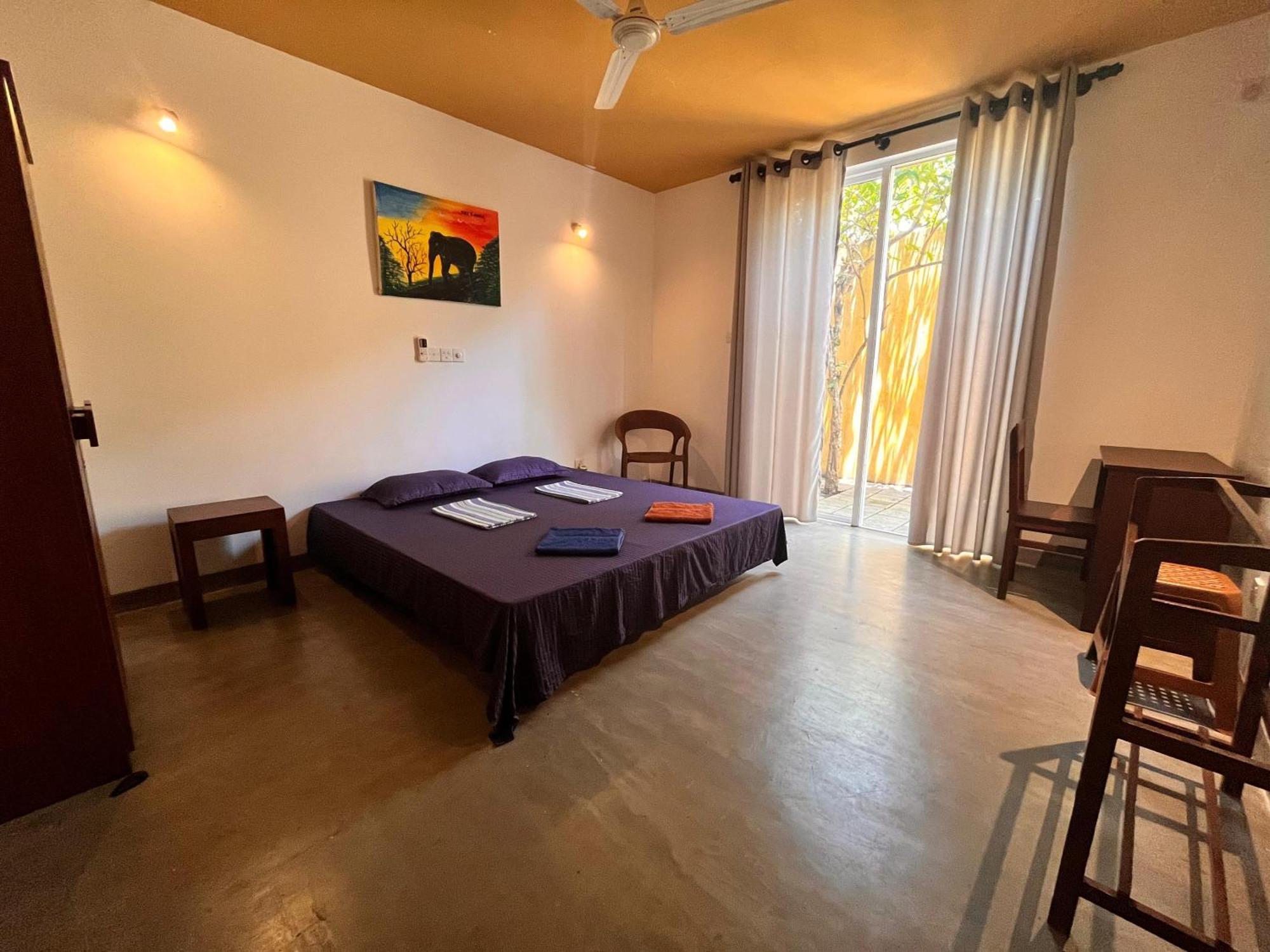 מיריסה The Hostel מראה חיצוני תמונה